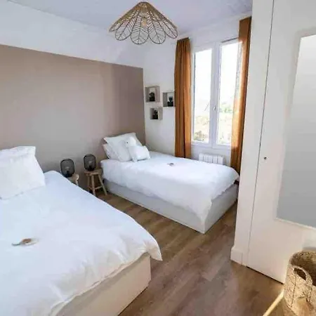 La Casa Lilas *